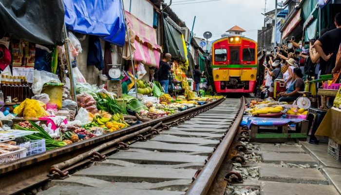 mercado-tailandia-trem.jpg