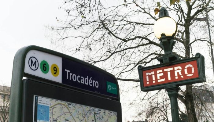 metro-paris.jpg metro-paris.jpg