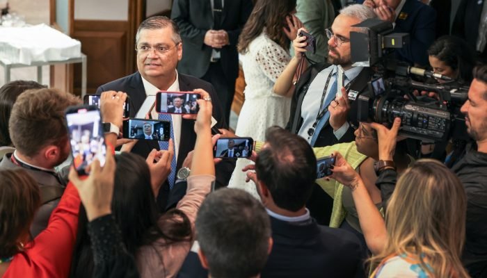 moraes-investiga-fonte-sigilo-jornalista-dino-1.jpg