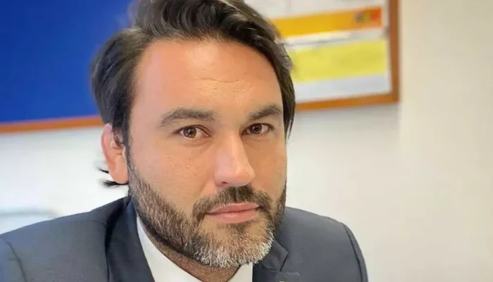 naom_5fec840635bcc.webp.webp naom_5fec840635bcc.webp.webp