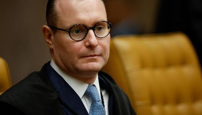 o-ministro-do-stf-cristiano-zanin-1730763211575_v2_615x300.jpg