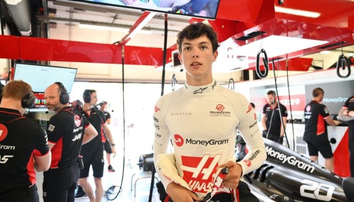 oliver-bearman-da-haas-f1-team.jpg