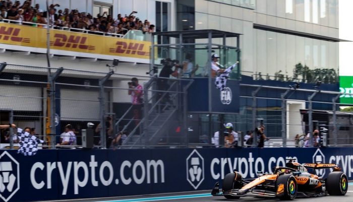 oscar-piastri-mclaren-2.jpg oscar-piastri-mclaren-2.jpg