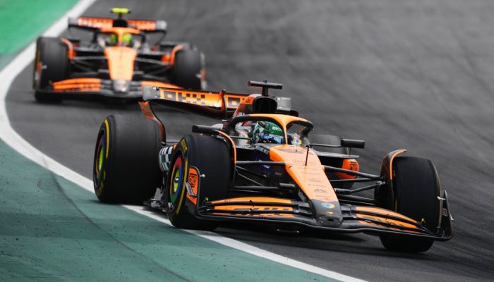 oscar-piastri-mclaren-mcl38-la.jpg oscar-piastri-mclaren-mcl38-la.jpg