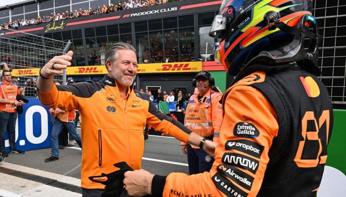 oscar-piastri-mclaren-zak-brow.jpg oscar-piastri-mclaren-zak-brow.jpg