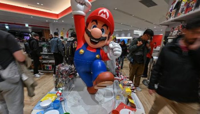 pessoas-passam-por-estatua-do-super-mario-em-loja-da-nintendo-em-toquio-no-japao-1757434370404_v2_61.jpeg pessoas-passam-por-estatua-do-super-mario-em-loja-da-nintendo-em-toquio-no-japao-1757434370404_v2_61.jpeg