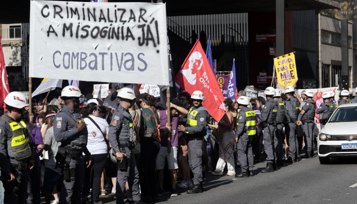 pl-misoginia-criminalizar-criticas-legitimas-mulheres.jpg