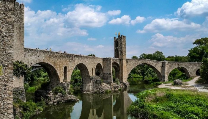 ponte-besalu.jpg ponte-besalu.jpg