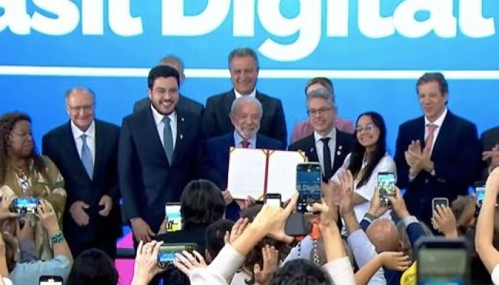 presidente-lula-sanciona-o-eca-digital-assina-a-mp-que-faz-da-anpd-uma-agencia-autonoma-e-manda-ao-c.jpeg