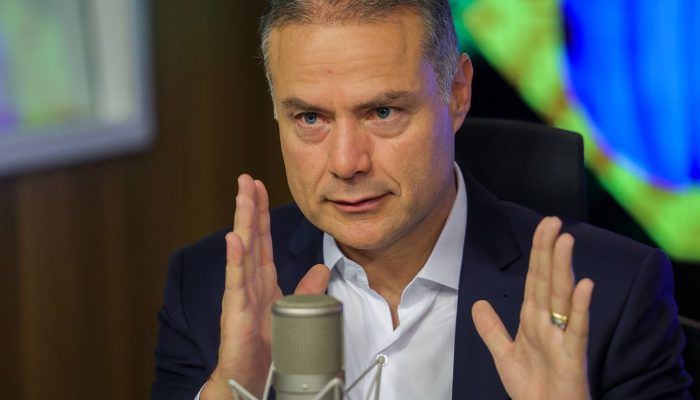 pzzb7409.jpg pzzb7409.jpg