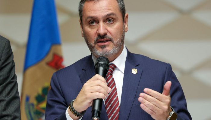 pzzb9451.jpg pzzb9451.jpg