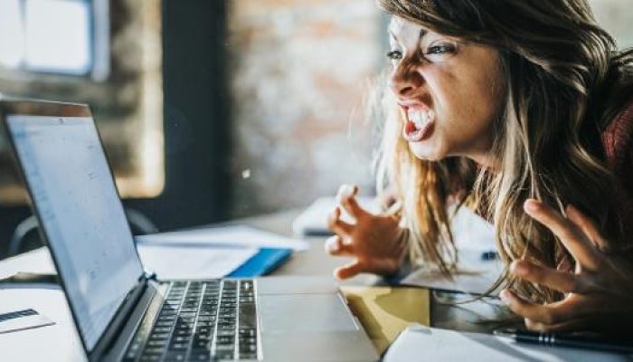 raiva-estresse-no-trabalho-1678051114295_v2_615x300.jpg
