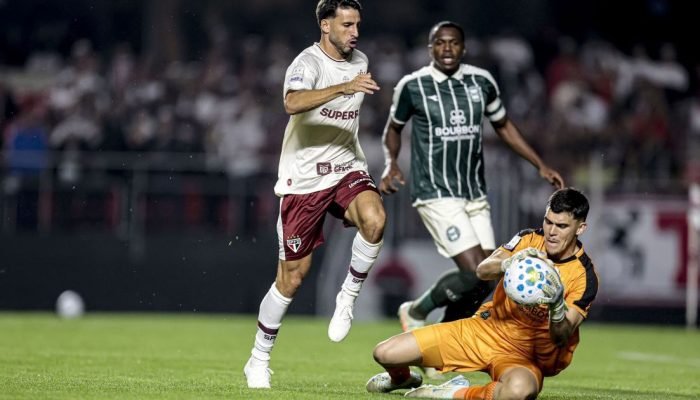 sao-paulo-coritiba-brasileirao-1-e1786843457415.jpg