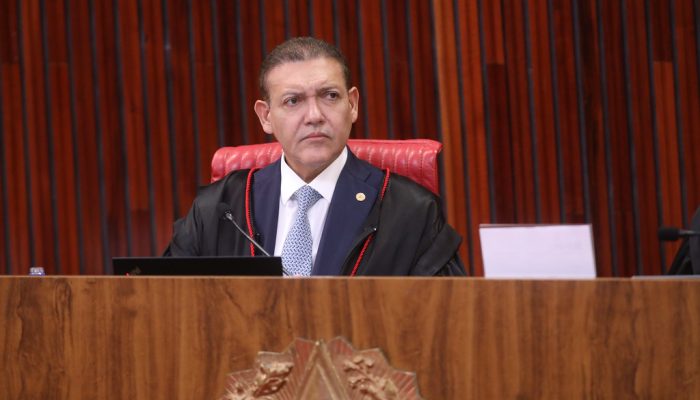 suspensao-pesquisa-censura-entenda-flavio-bolsonaro-1.jpg