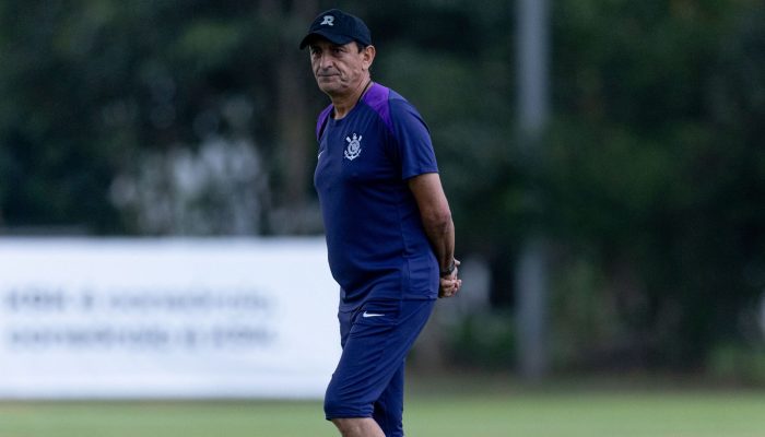 tecnico-ramon-diaz-treino-corinthians_be02d0-e1742046439630.jpg tecnico-ramon-diaz-treino-corinthians_be02d0-e1742046439630.jpg