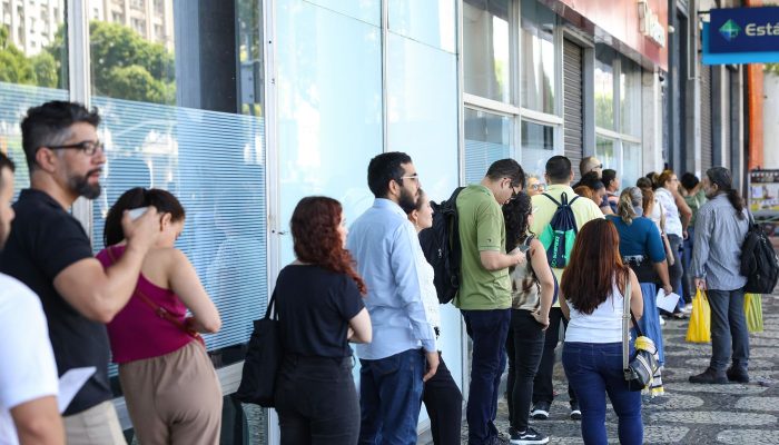 toms8664.jpg toms8664.jpg