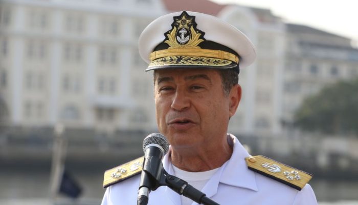 trbr3824.jpg trbr3824.jpg